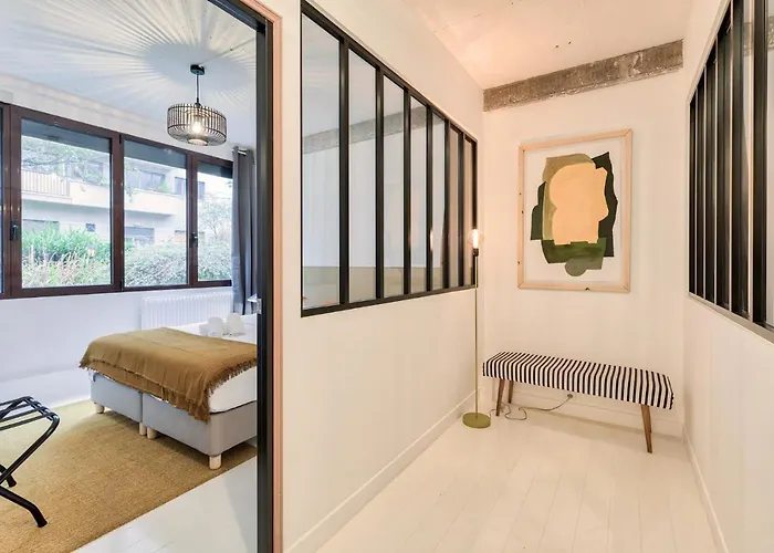 Artist And Design Loft - 10 Guests - 5 Min From Metro Apartment